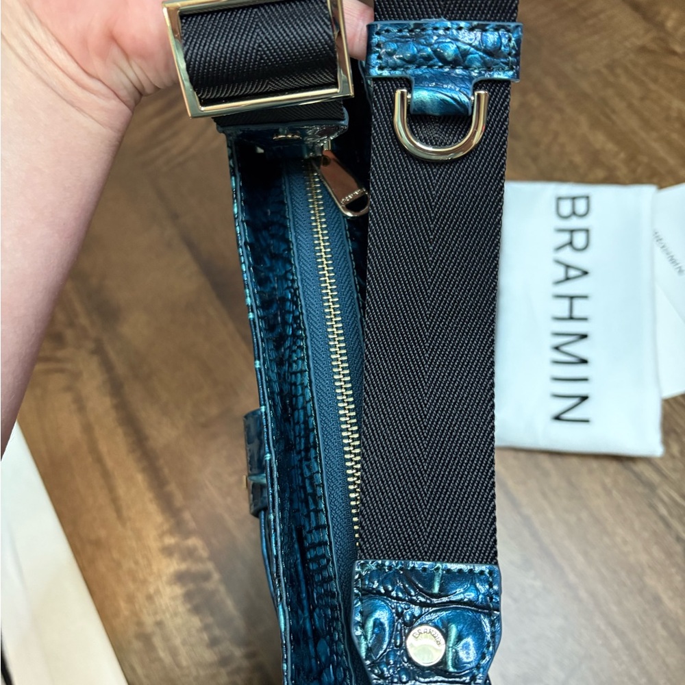**SOLD**Brahmin NWOT Large Leia - Blue Patina Melbourne - 2 Perfect Eyes - Picture 11 of 16